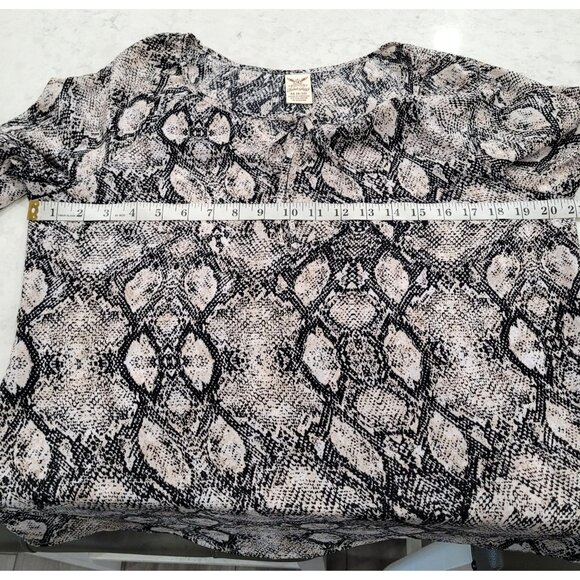 Womens Faded Glory Snake Print Sheer Blouse 3/4 Sleeve Size M - Picture 8 of 9
